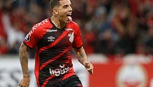 Athletico busca empate no fim e impede liderança do Corinthians no Brasileirão 