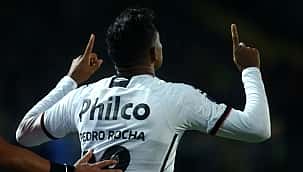 Athletico vence Bahia na Fonte Nova e abre vantagem nas oitavas de final da Copa do Brasil