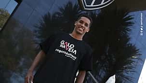 Atlético-MG brinca com hit do momento e anuncia a contratação de Pedrinho 