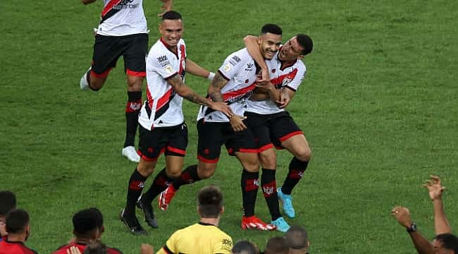 Fluminense é surpreendido e perde para o Atlético-GO dentro do Maracanã