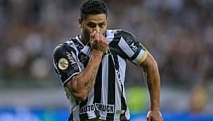 Hulk brilha, Atlético vence o Flamengo mais uma vez e larga na frente nas oitavas 