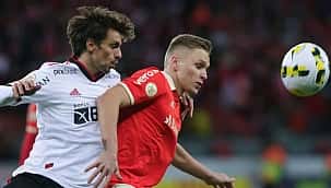 Inter vence o Flamengo na estreia de Dorival Júnior