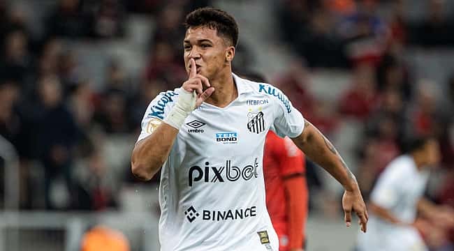 Marcos Leonardo faz dois, mas Santos empata com o Athletico