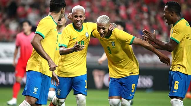 Neymar marca duas vezes, fica a 4 gols de Pelé na Seleção e Brasil goleia a Coreia do Sul em Seul