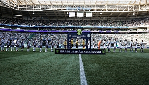 Palmeiras e Atlético-MG empatam no Allianz e Corinthians mantém a liderança do Brasileirão