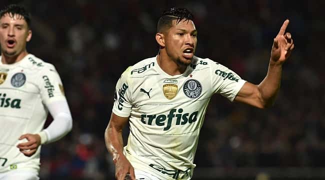 Palmeiras vence Cerro e larga na frente no Paraguai