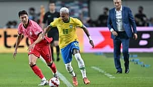 Tite valoriza elenco do Brasil e destaca Neymar: "É arco e flecha. Aqui, ele fica mais premiado"