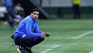 Abel Ferreira e diretor de futebol do Palmeiras detonam arbitragem brasileira 