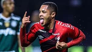 Athletico-PR surpreende, vence o Palmeiras no Allianz e vira vice-líder do Brasleirão