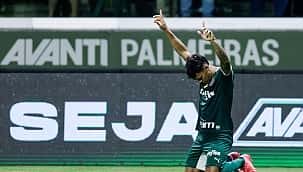 Com gol de Gabriel Veron, Palmeiras vence o Cuiabá e volta à liderança do Brasileirão