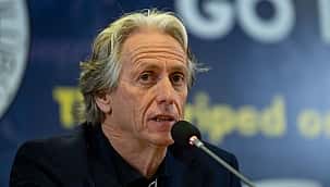 Dois zagueiros brasileiros estão na lista de Jesus