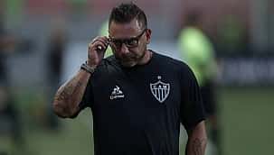 El Turco: "A pressão sempre existe. Tenho respaldo da diretoria do Atlético-MG"