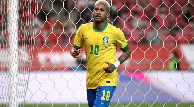 Neymar desabafa após críticas e promete se posicionar mais: "Passei muito tempo calado"