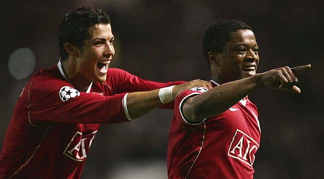 O time ideal com os melhores jogadores que atuaram com Evra