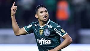 Rony faz de bicicleta, Palmeiras goleia e está nas quartas da Libertadores