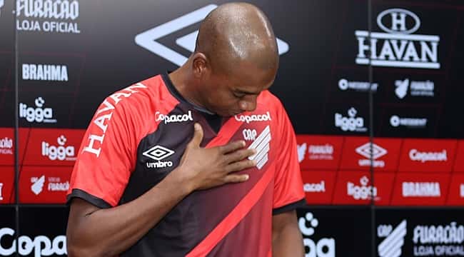 Top 10 reforços do Brasileirão na janela de transferências 