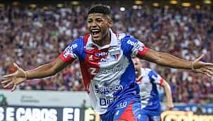 Fortaleza faz 3 a 0 no Internacional e respira