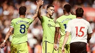 Na estreia de Casemiro, Manchester United vence o 2º jogo seguido na Premier League