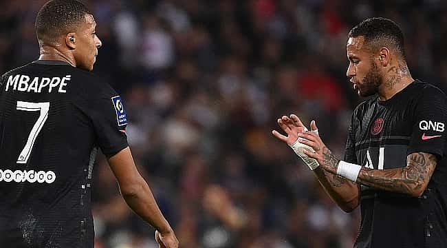 Neymar e Mbappé terão reunião por pênaltis do PSG