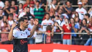 São Paulo bate Red Bull Bragantino e volta a vencer após seis rodadas do Brasileirão 