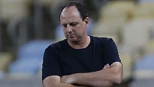 Após queda na Copa do Brasil, Ceni liga o alerta para o Brasileirão: "Não podemos correr risco"