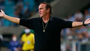 Brasil tem a 3ª pior média no futebol mundial em permanência de técnicos