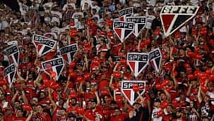 Del Valle abre mão de ingresso e torcida do São Paulo promete invadir Argentina na final 