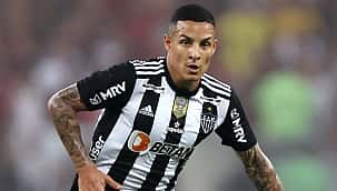 Guilherme Arana sofre grave lesão no joelho e está fora da Copa do Mundo