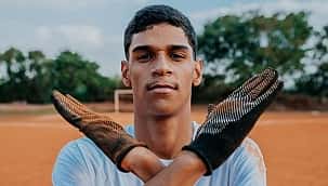 Luva de Pedreiro diz que não foi hackeado e anuncia fim da carreira como influenciador digital