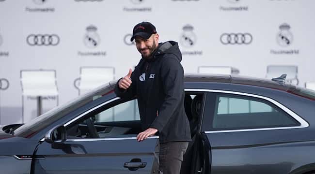 Os jogadores de futebol com as coleções de carros mais valiosas do mundo