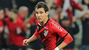 Pablo marca e Athletico bate o Fluminense