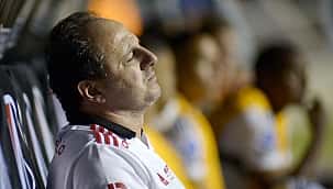 Rogério volta a defender Igor Gomes e diz: "São Paulo tem a obrigação de se classificar à final"