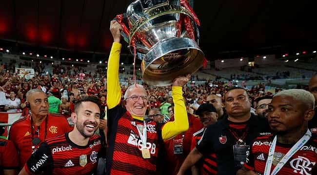 Dorival após o tetra do Flamengo: "Alegria imensurável. Nunca comemorei tanto um título"