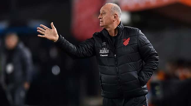Felipão diz que final da Libertadores em jogo único diminui favoritismo do Flamengo