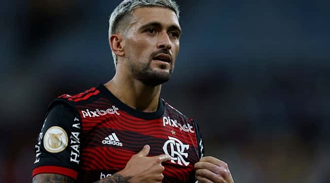 As 10 contratações mais caras da história do Flamengo