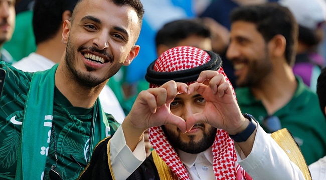 As melhores imagens da vitória da Arábia Saudita sobre a Argentina