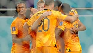 Com dois gols no fim e falhas de Mendy, Holanda vence Senegal na estreia dos times na Copa 