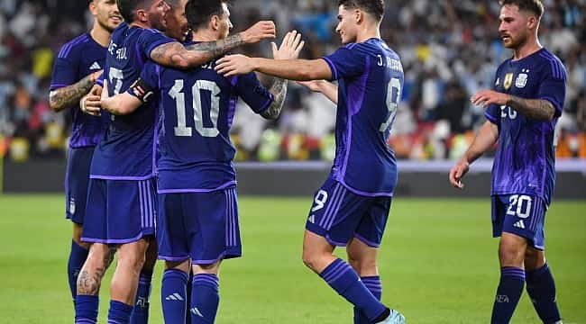 Com show de Messi e Di María, Argentina goleia Emirados Árabes por 5 x 0 antes da Copa 