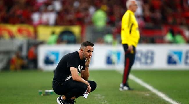 Flamengo 'dispensa' Dorival e acerta com Vítor Pereira