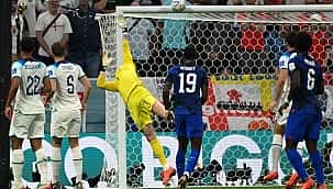 Inglaterra e Estados Unidos empatam no último jogo desta sexta-feira de Copa do Mundo