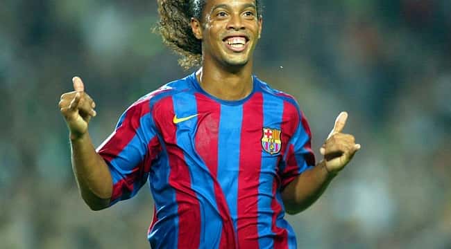 15 jogadores brasileiros que são ídolos na Europa