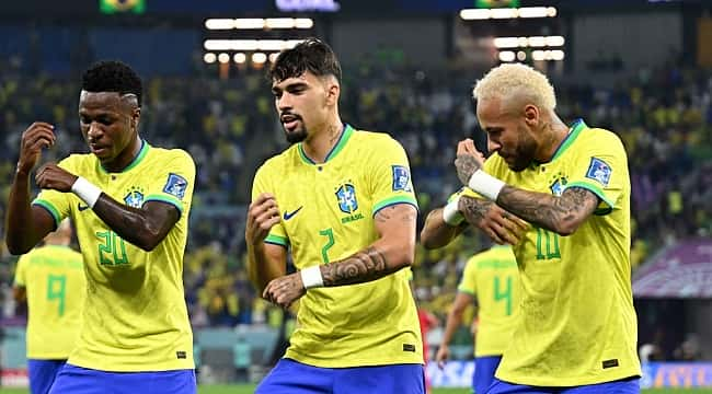 Brasil goleia Coreia do Sul e garante classificação para as quartas de final