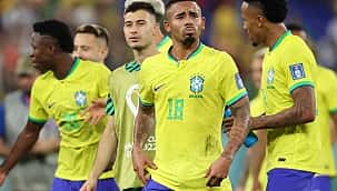 Com Dani Alves de capitão e Jesus no ataque, Brasil enfrenta Camarões; veja as escalações 