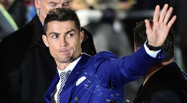 Confira o salário bilionário de Cristiano Ronaldo