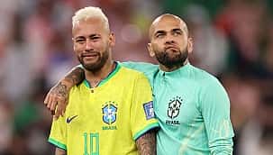 Neymar fica desolado após eliminação