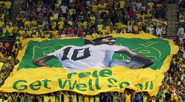 Pentacampeões 'boicotam' evento da Conmebol e não homenageiam Pelé no Catar