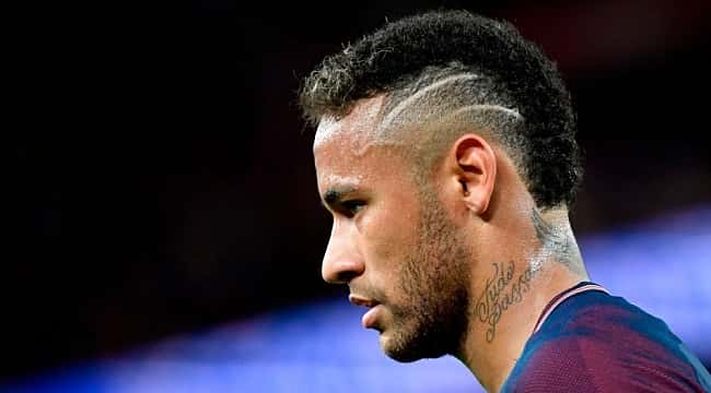 15 jogadores de futebol que amam tatuagens