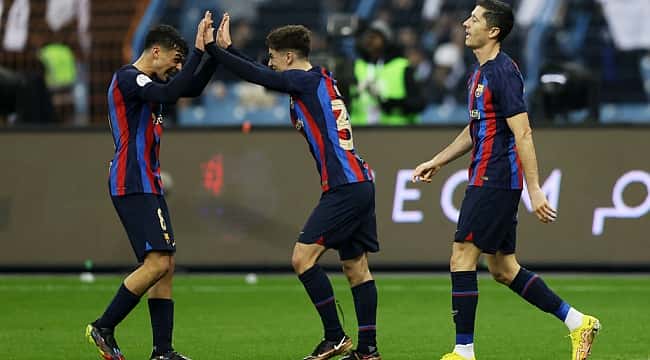 Barcelona leva a melhor no 1º El Clásico de 2023, vence Real e é campeão da Supercopa da Espanha