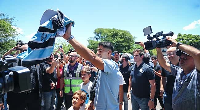 Top 5 maiores artilheiros do futebol mundial na atualidade; Luis Suárez está na lista