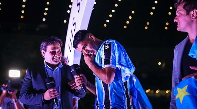 Luis Suárez é apresentado ao torcedor do Grêmio 